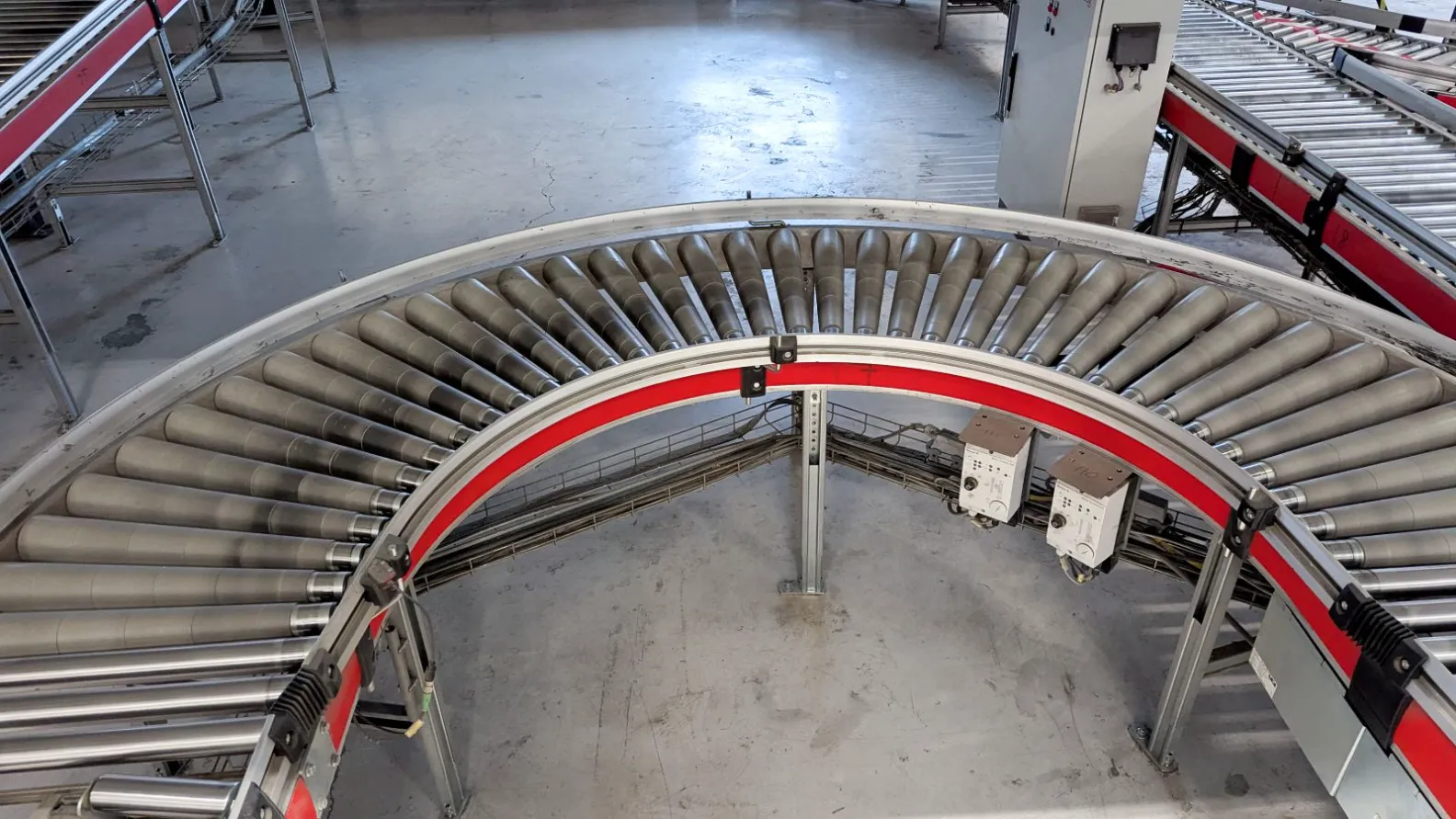 swisslog-driven-kurva-3