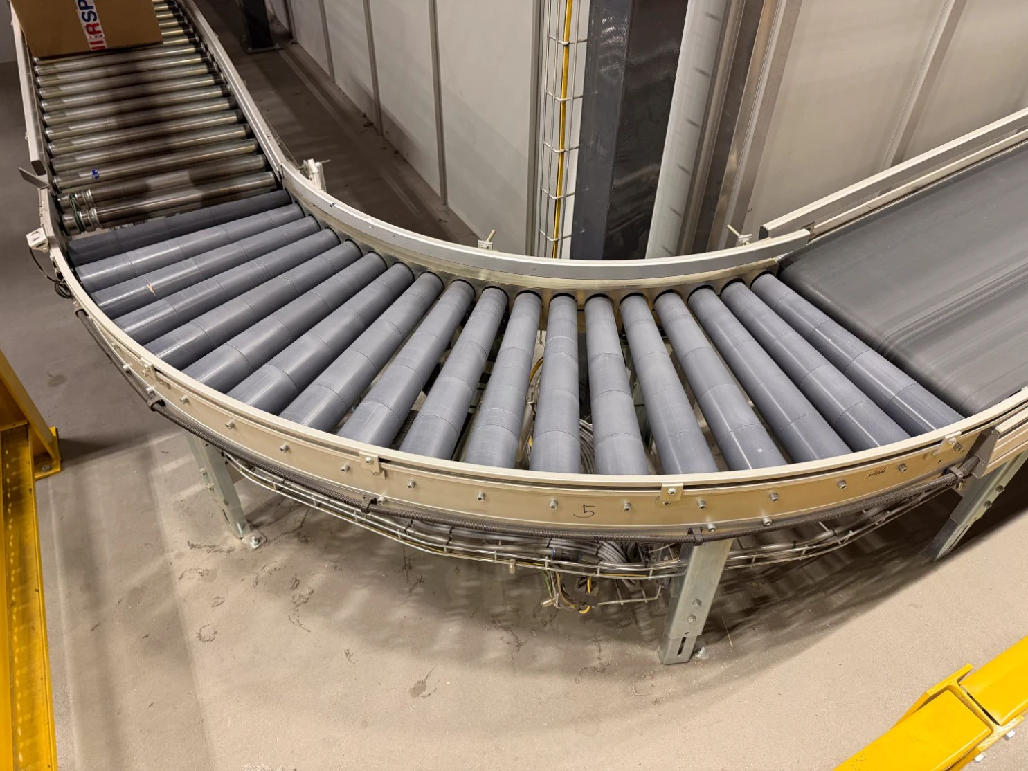 intersystem-driven-kurva-1